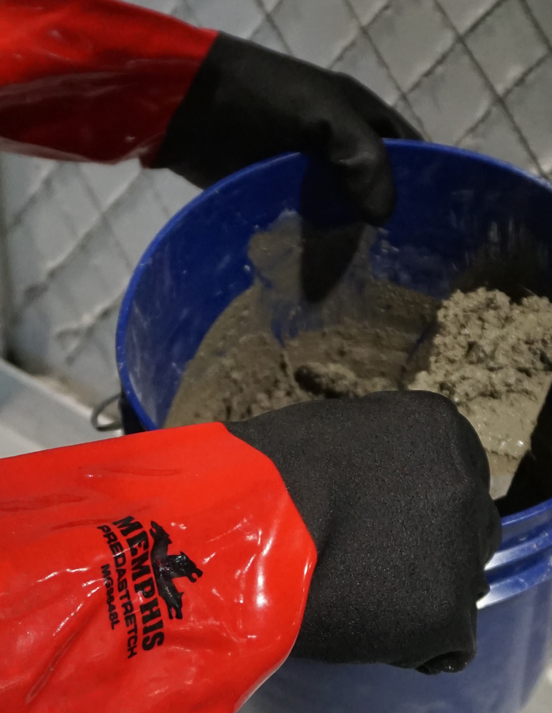 gloves for concrete work