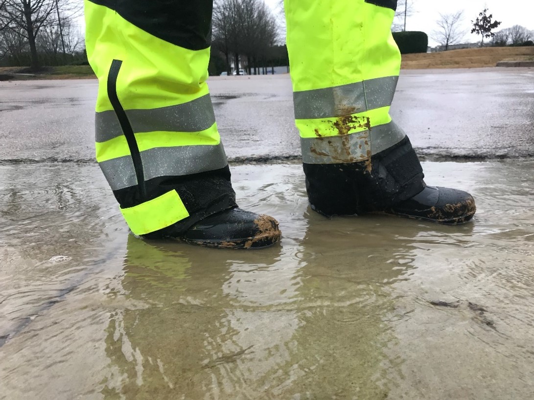 Comfortable rain boots on sale to walk in